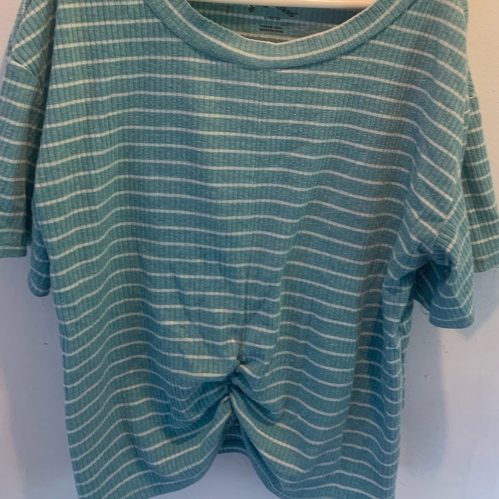 art glass girls tshirt slightly used good quality